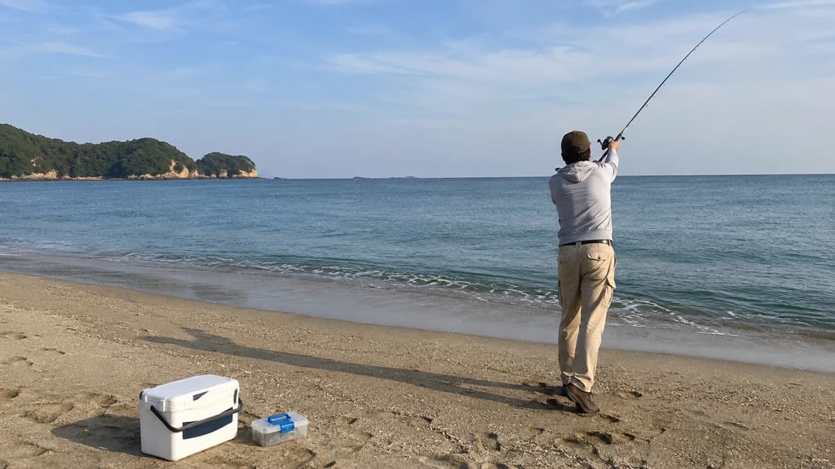 シロギスのちょい投げ釣り入門|初心者向けの仕掛け・エサ・釣り方